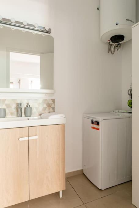Brand New Bright Modern 6Bdr Apt-1Min To Acropolis Ateny Zewnętrze zdjęcie